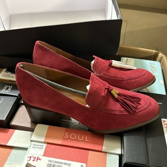 NATURALIZER Trixie Loafers - Picture 6 of 6